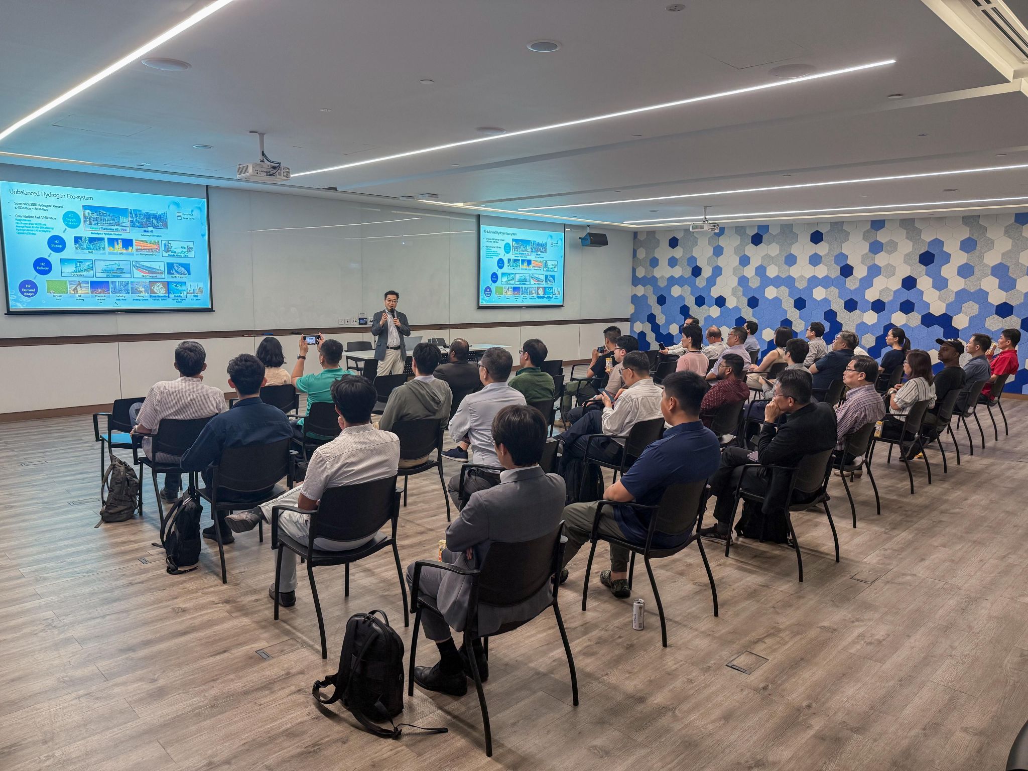 SNAMES Tech Talk Concludes with Groundbreaking Insights on Hydrogen and Fuel Cells in Maritime